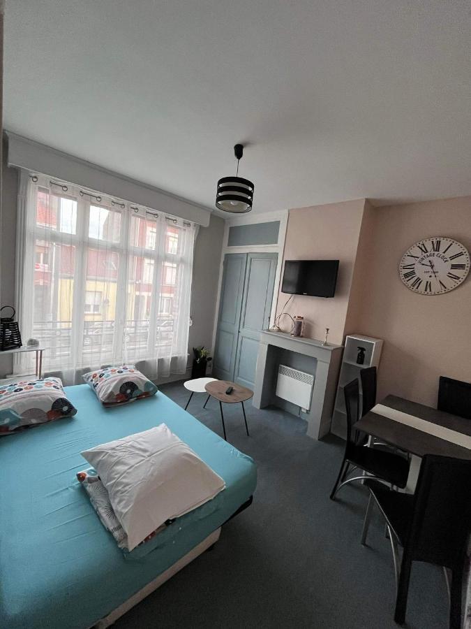 Studio à côté de la plage Dunkirk Extérieur photo